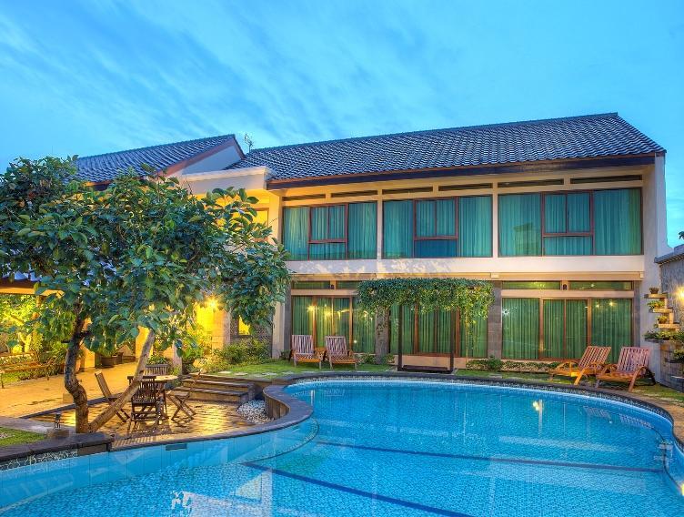 Maharani Guest House Yogyakarta Exterior foto
